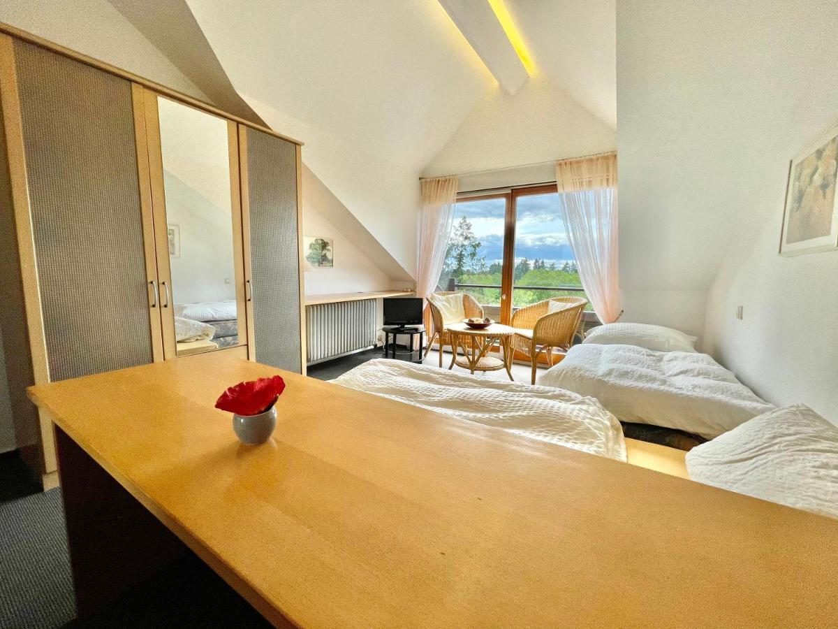 בול Hotel Pension Linz מראה חיצוני תמונה