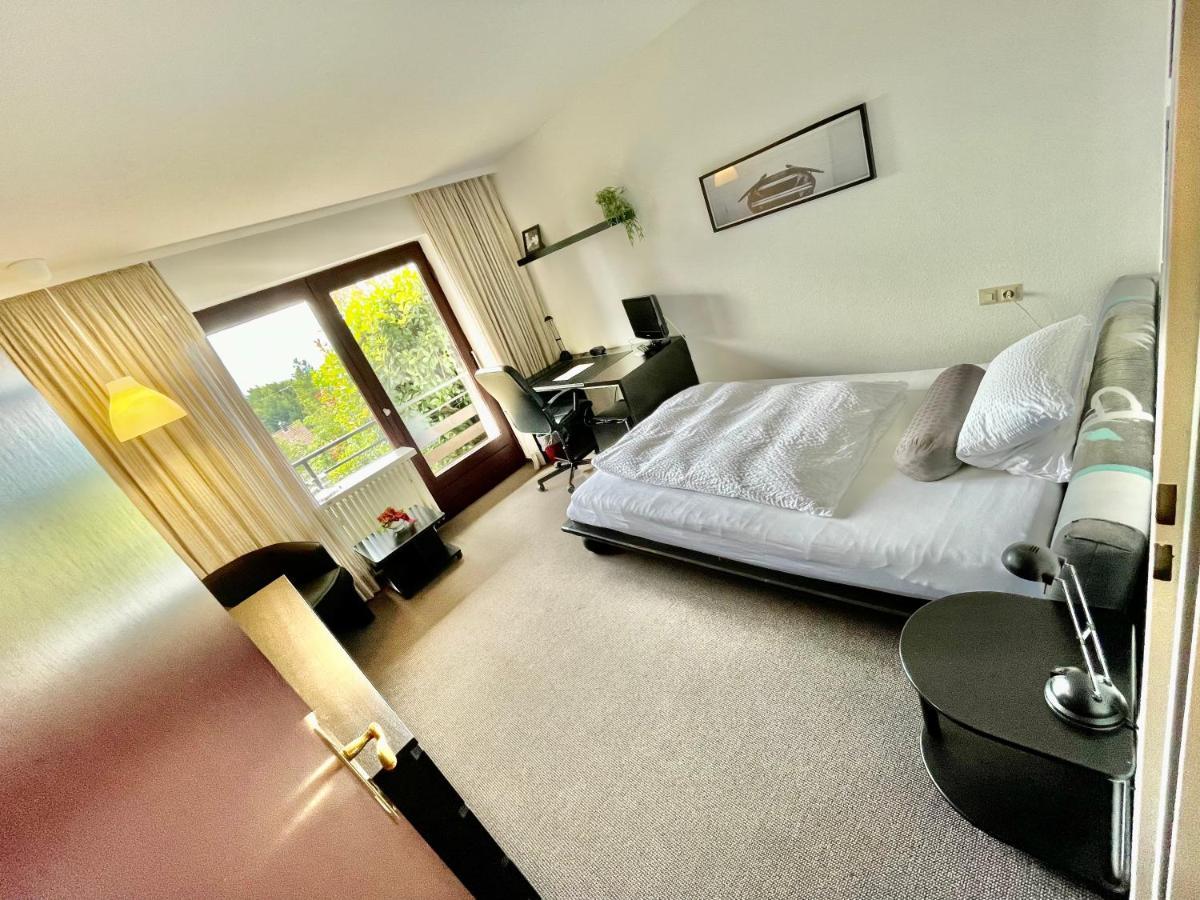 בול Hotel Pension Linz מראה חיצוני תמונה