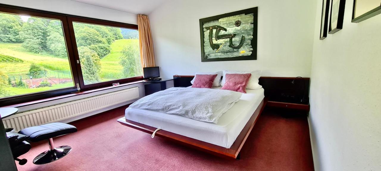 בול Hotel Pension Linz מראה חיצוני תמונה