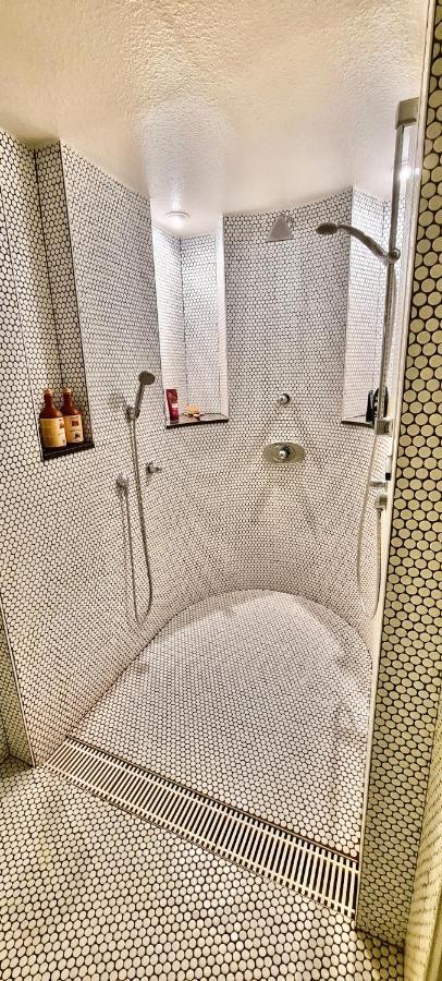 בול Hotel Pension Linz מראה חיצוני תמונה