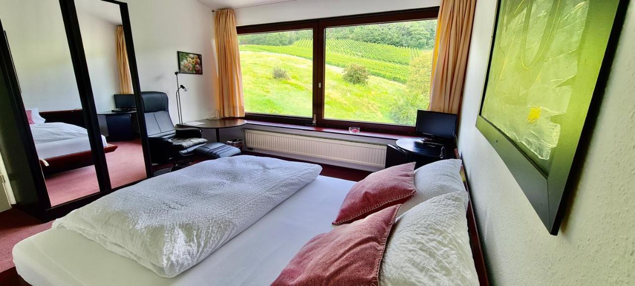 בול Hotel Pension Linz מראה חיצוני תמונה